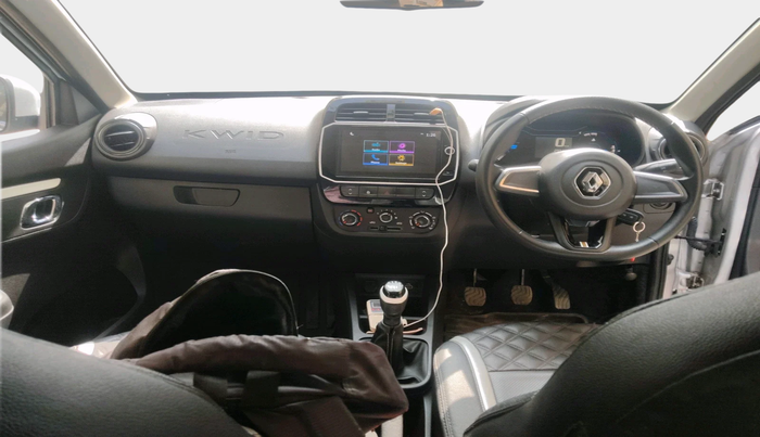 2022 Renault Kwid CLIMBER MT 1.0, Petrol, Manual, 2,931 km, interior