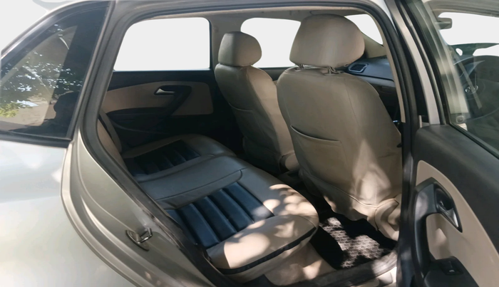 2012 Volkswagen Polo COMFORTLINE 1.2L PETROL, Petrol, Manual, 99,832 km, interior