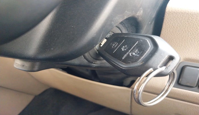 2017 Mahindra TUV300 T8 AMT, Diesel, Automatic, 24,397 km, interior