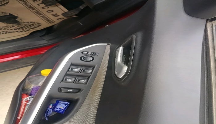 2023 Nissan MAGNITE XV TURBO CVT, Petrol, Automatic, 33,046 km, interior