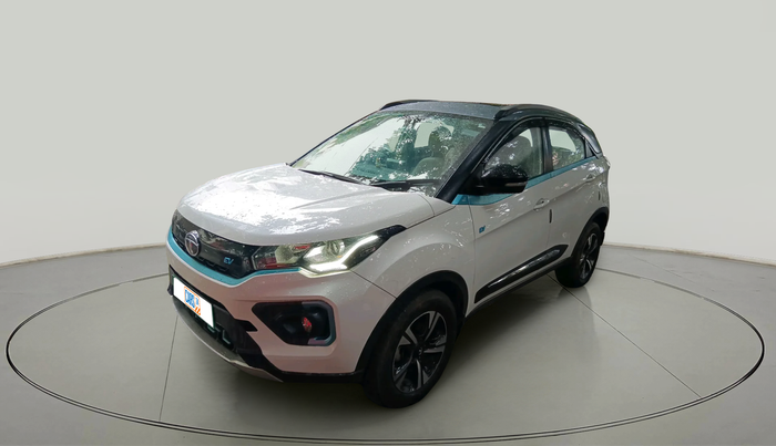 2023 Tata NEXON EV XZ PLUS LUX, Electric, Automatic, 24,850 km, exterior