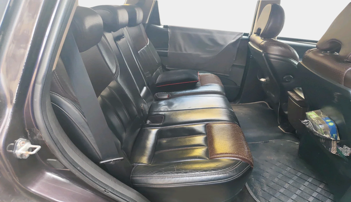 2012 Mahindra XUV500 W8, Diesel, Manual, 1,98,105 km, interior