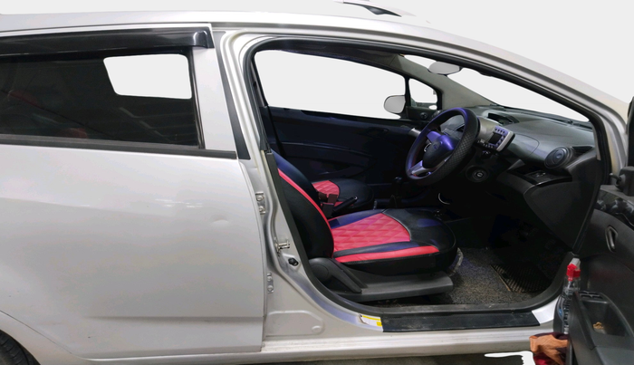 2011 Chevrolet Beat LT PETROL, Petrol, Manual, 1,05,222 km, interior