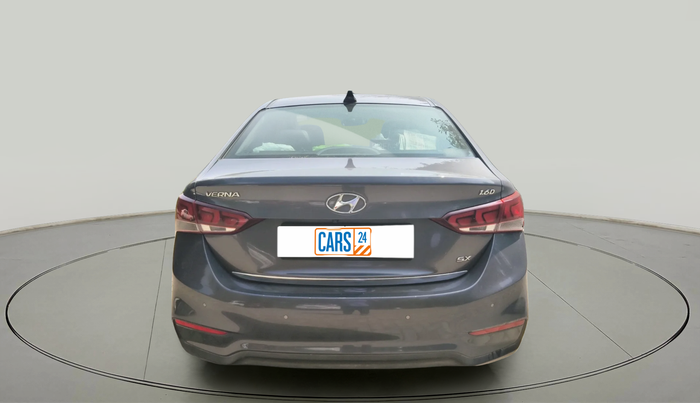 2018 Hyundai Verna 1.6 SX (O) CRDI MT, Diesel, Manual, 76,484 km, exterior
