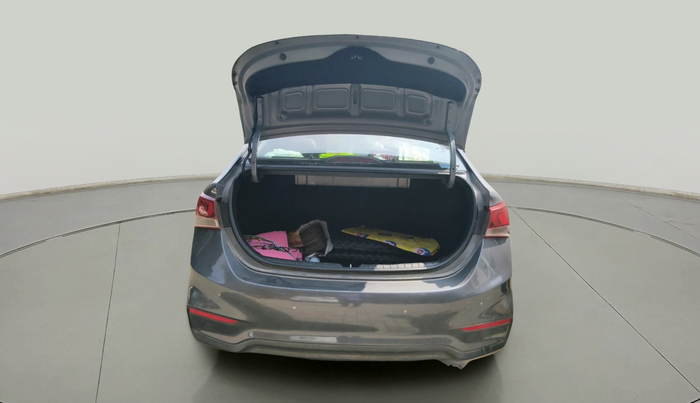 2018 Hyundai Verna 1.6 SX (O) CRDI MT, Diesel, Manual, 76,484 km, exterior