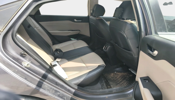 2018 Hyundai Verna 1.6 SX (O) CRDI MT, Diesel, Manual, 76,484 km, interior