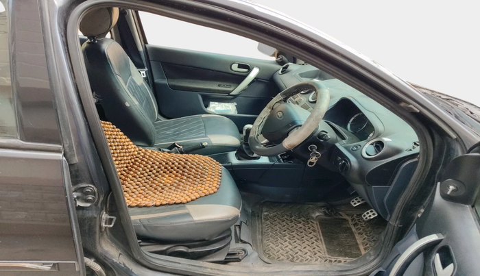 2011 Ford Fiesta ZXI 1.4 DIESEL, Diesel, Manual, 1,87,191 km, interior