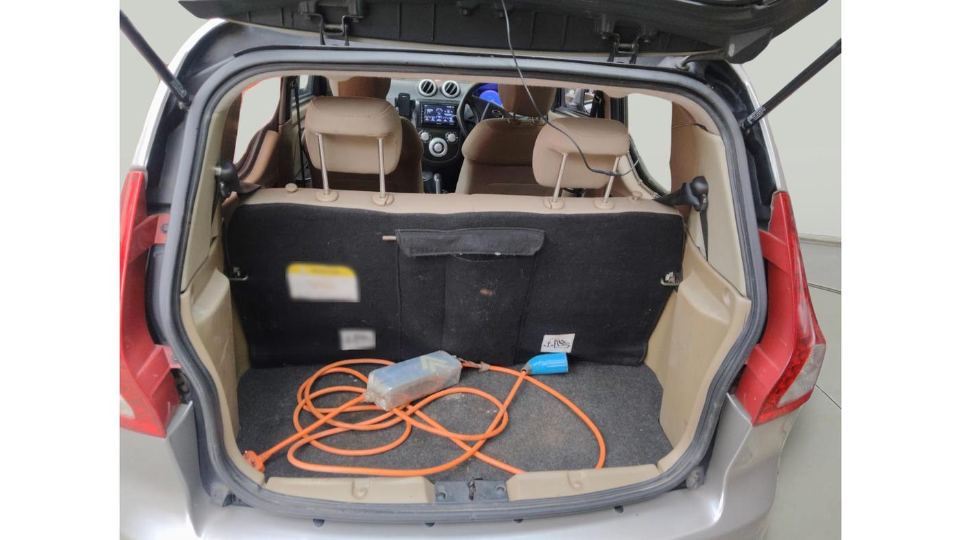 2018 Mahindra E20 Plus P6, Electric, Automatic, 40,000 km, exterior