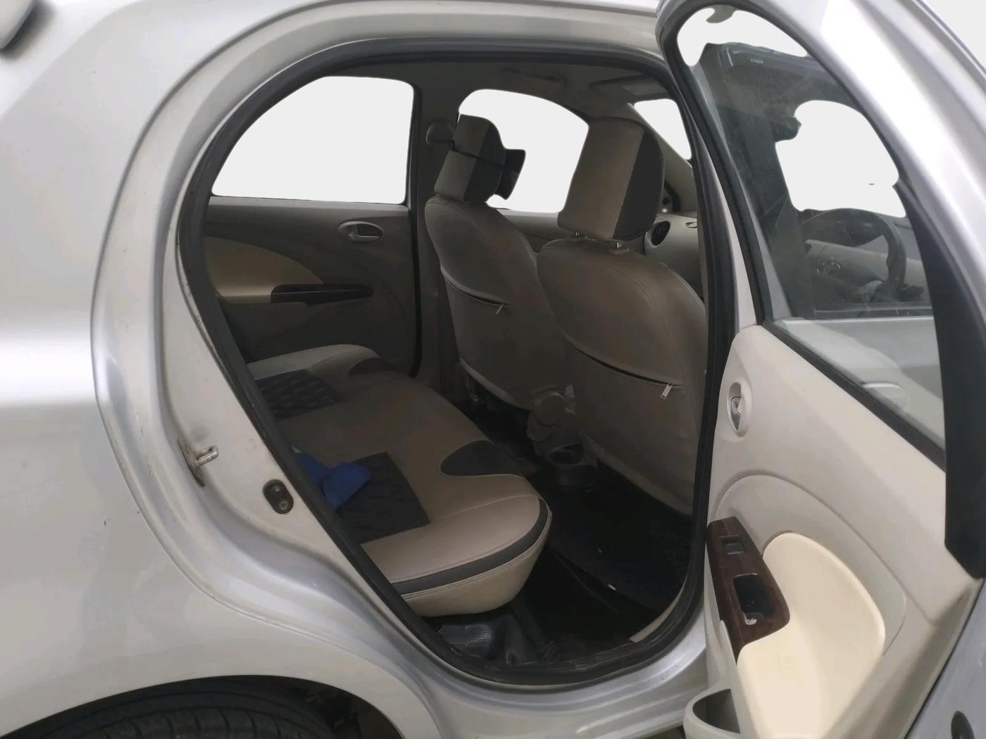 2014 Toyota Etios Liva G SP, Petrol, Manual, 74,299 km, interior