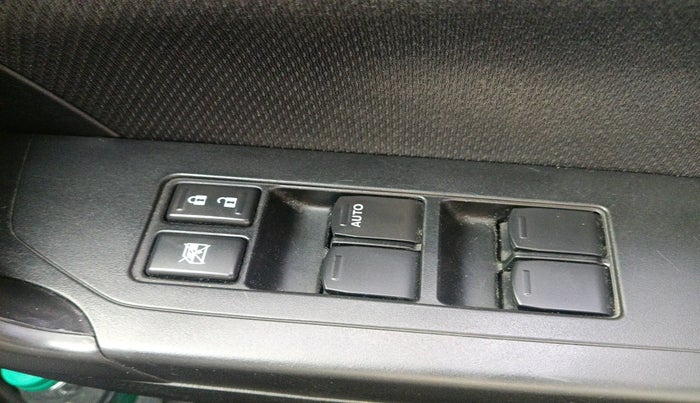 2020 Maruti Vitara Brezza VXI AT SHVS, Petrol, Automatic, 37,936 km, interior