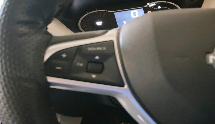 2022 Nissan MAGNITE XL, Petrol, Manual, 5,041 km, interior