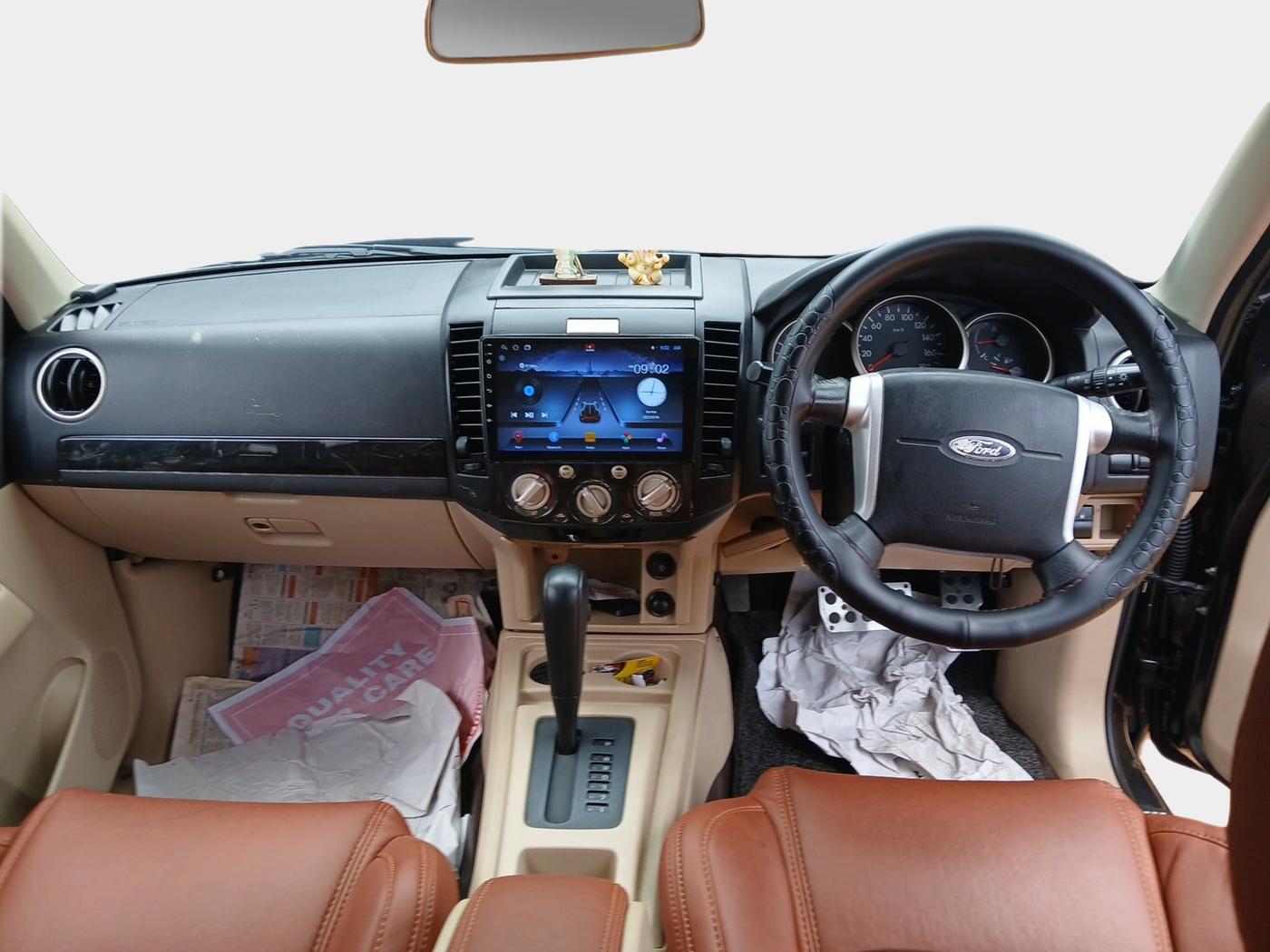 2011 Ford Endeavour 3.0L 4X2 AT, Diesel, Automatic, 1,15,518 km, interior