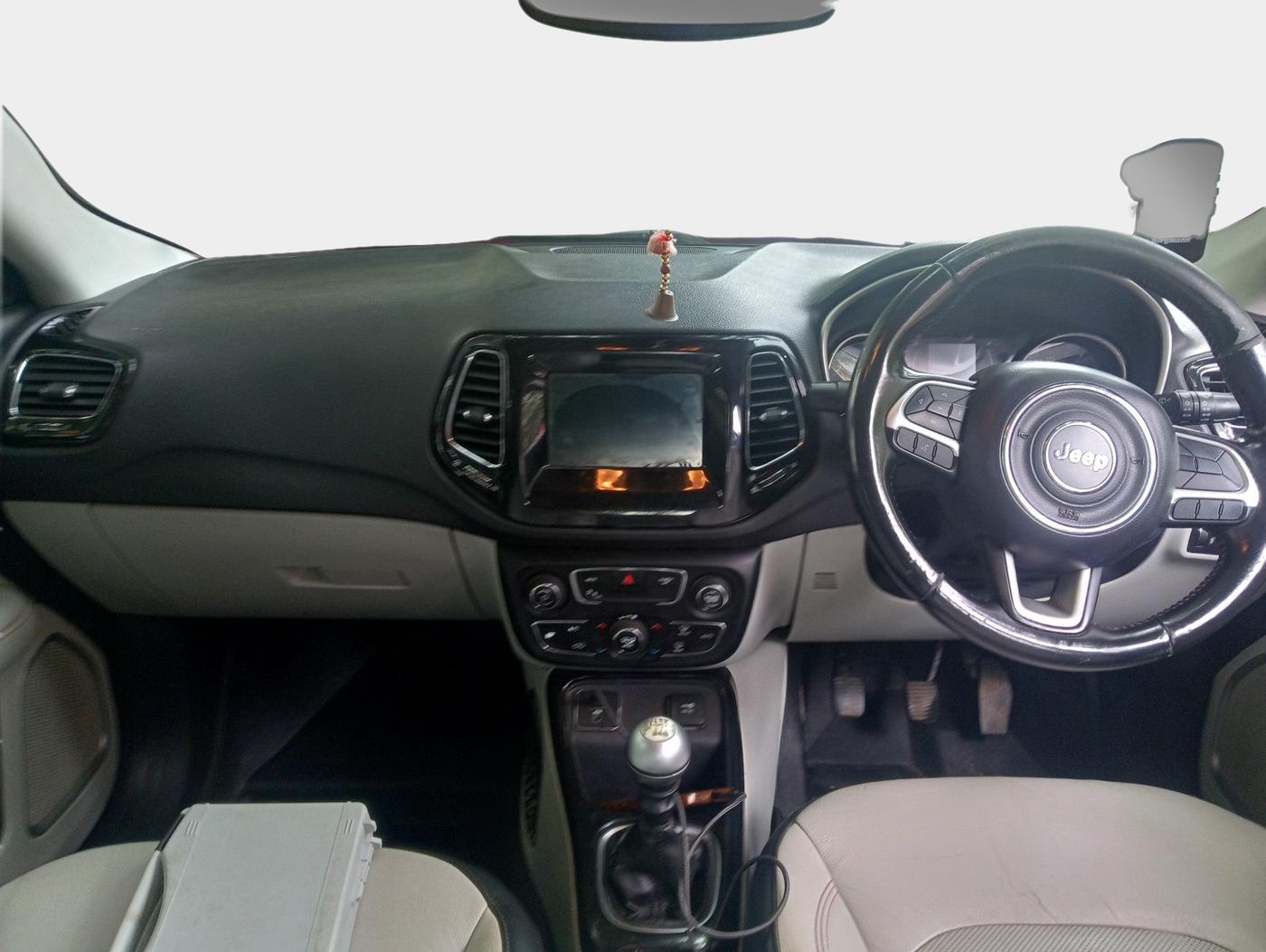 2017 Jeep Compass LIMITED (O) 2.0 DIESEL, Diesel, Manual, 96,342 km, interior