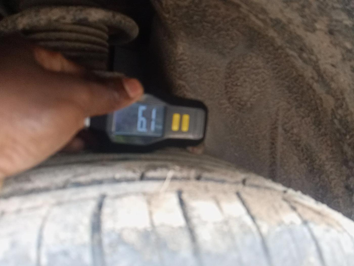 2017 Jeep Compass LIMITED (O) 2.0 DIESEL, Diesel, Manual, 96,342 km, tyre