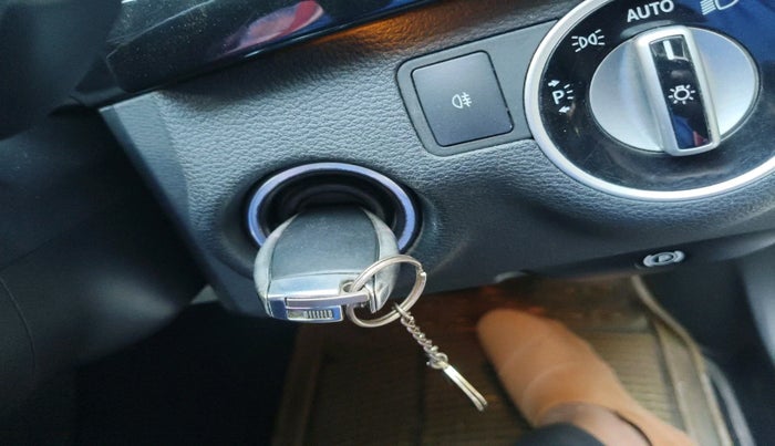 2012 Mercedes Benz E Class E 220 CDI avantgarde, Diesel, Automatic, 77,214 km, interior