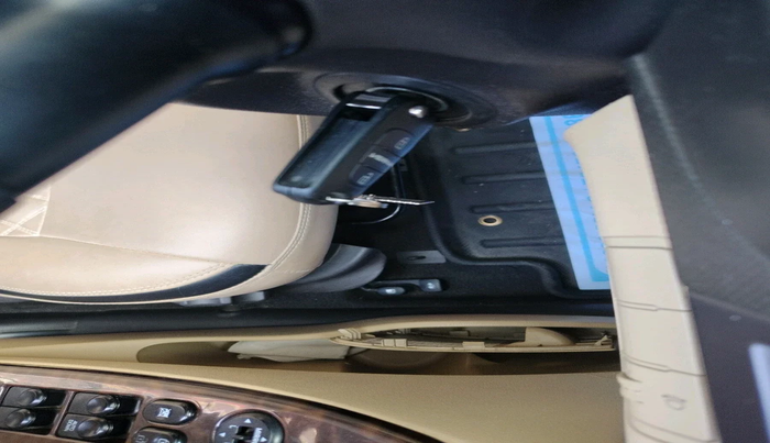 2011 Hyundai Verna FLUIDIC 1.6 VTVT EX, Petrol, Manual, 87,474 km, interior