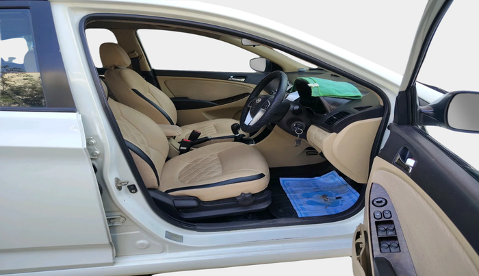 2011 Hyundai Verna FLUIDIC 1.6 VTVT EX, Petrol, Manual, 87,474 km, interior