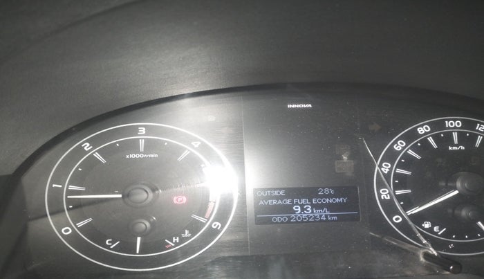 2017 Toyota Innova Crysta 2.4 G 8 STR, Diesel, Manual, 2,05,234 km, interior