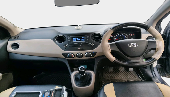 2013 Hyundai Grand i10 SPORTZ 1.2 KAPPA VTVT, Petrol, Manual, 39,908 km, interior