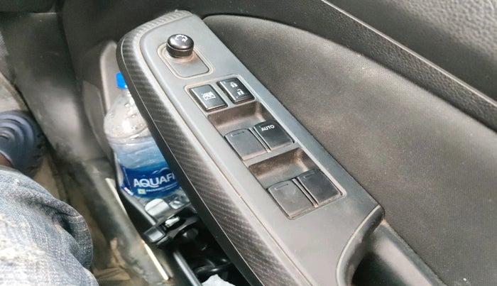 2020 Maruti Swift VXI, Petrol, Manual, 49,270 km, interior