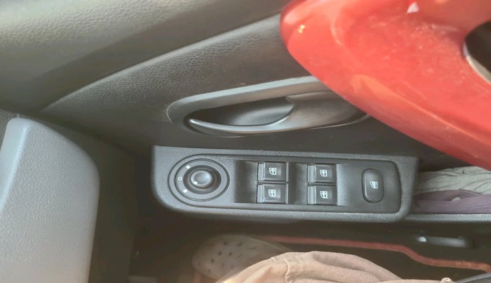 2017 Renault Duster RXS CVT, Petrol, Automatic, 45,823 km, interior