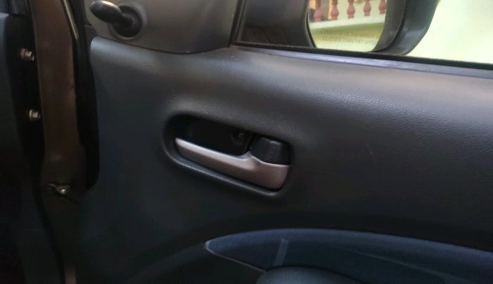 2010 Maruti Ritz ZXI, Petrol, Manual, 41,979 km, interior