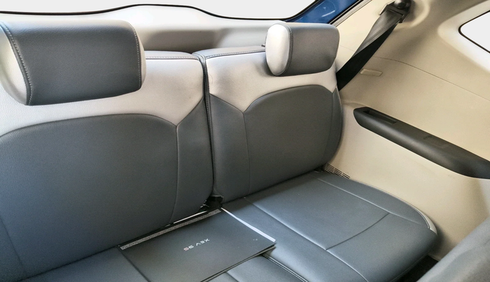 2020 Renault TRIBER RXL AMT, Petrol, Automatic, 37,769 km, interior