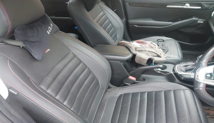 2022 KIA SELTOS GTX PLUS AT 1.5 DIESEL, Diesel, Automatic, 74,402 km, interior