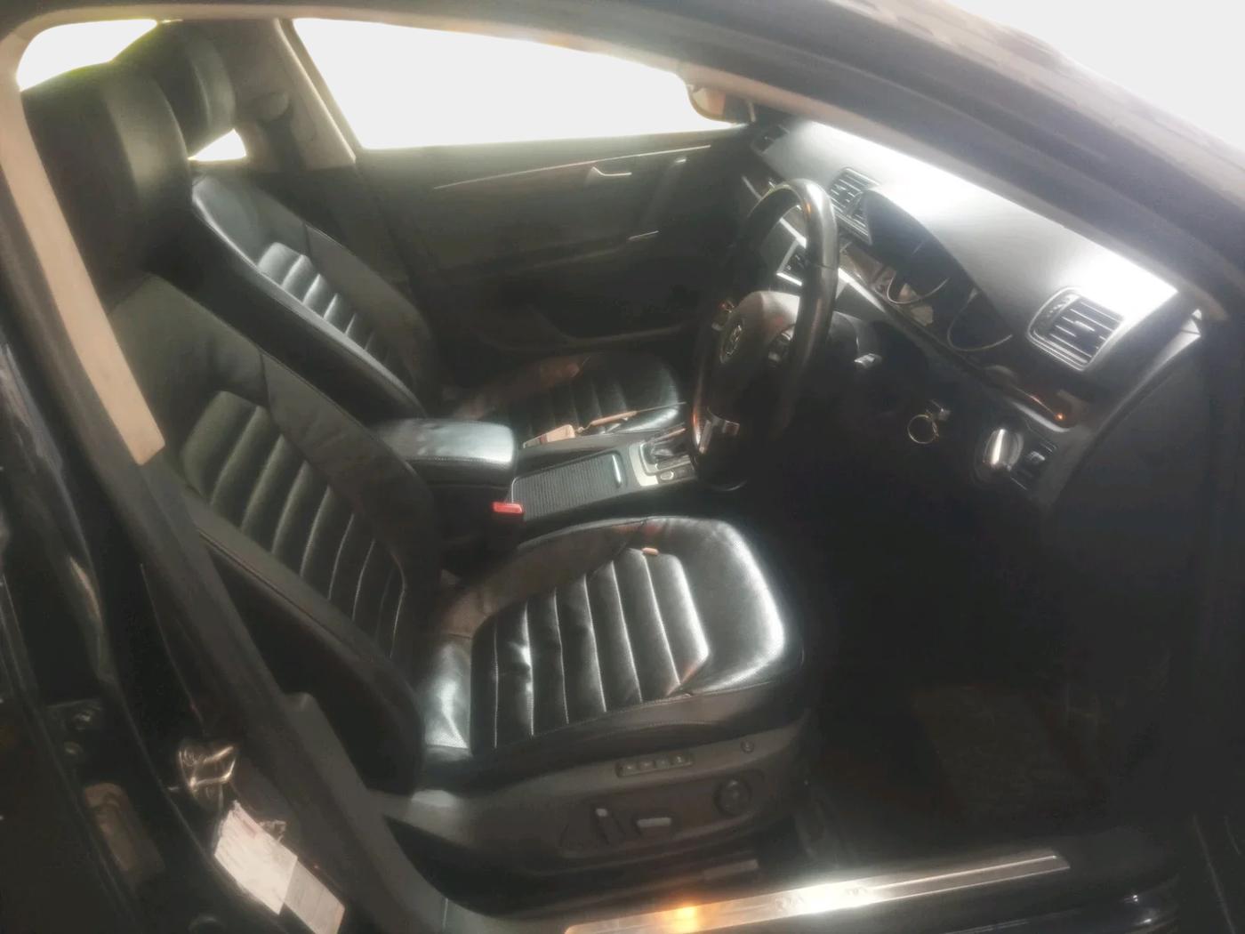 2012 Volkswagen Passat HIGHLINE DSG, Diesel, Automatic, 96,571 km, interior
