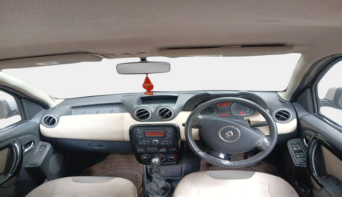 2013 Renault Duster 110 PS RXZ DIESEL, Diesel, Manual, 1,40,813 km, interior