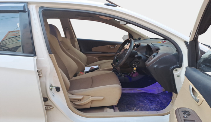 2013 Honda Brio V MT, Petrol, Manual, 63,870 km, interior
