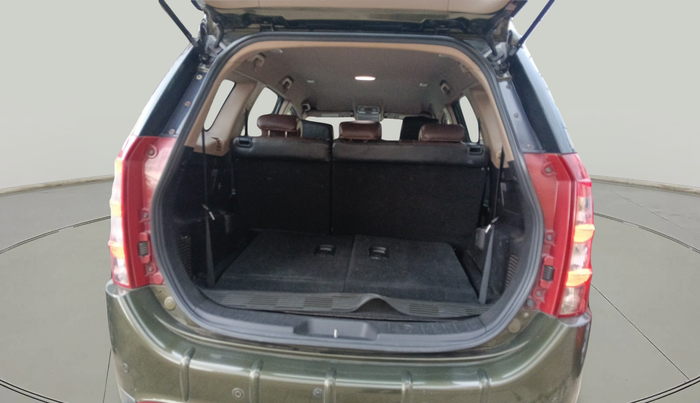 2012 Mahindra XUV500 W8, Diesel, Manual, 1,38,714 km, exterior