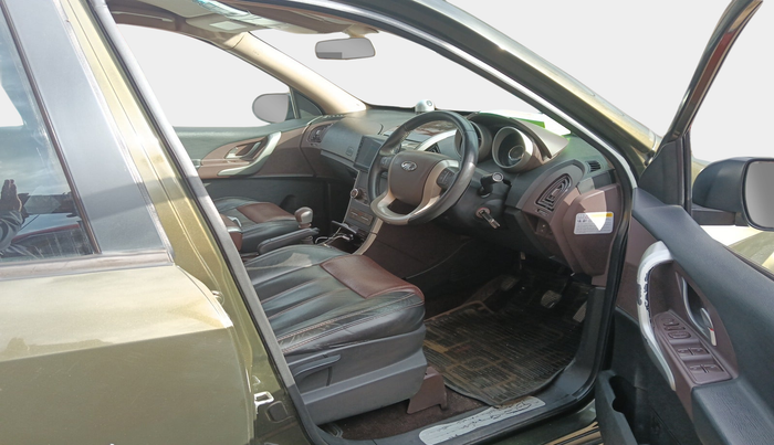2012 Mahindra XUV500 W8, Diesel, Manual, 1,38,714 km, interior