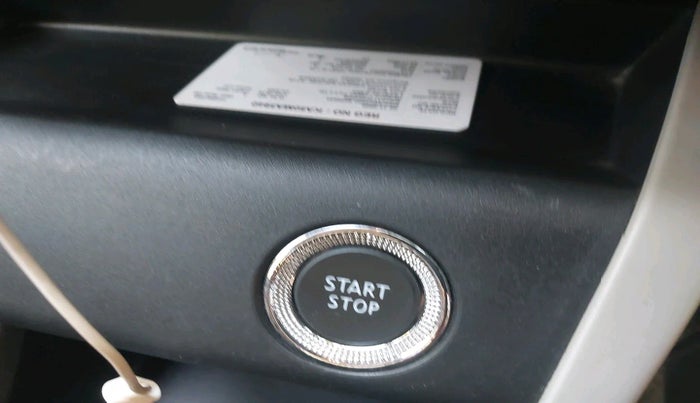 2020 Renault TRIBER RXZ AMT, Petrol, Automatic, 19,462 km, interior