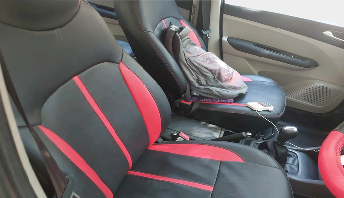 2020 Renault TRIBER RXZ AMT, Petrol, Automatic, 19,462 km, interior