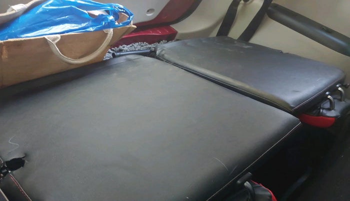 2020 Renault TRIBER RXZ AMT, Petrol, Automatic, 19,462 km, interior