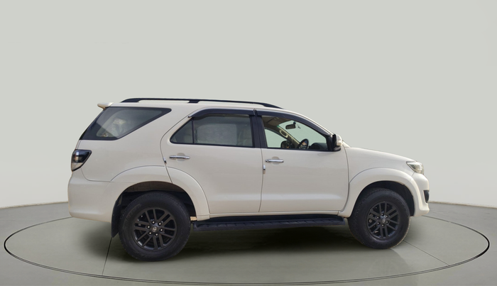 2015 Toyota Fortuner 3.0 4X2 MT, Diesel, Manual, 1,10,698 km, exterior