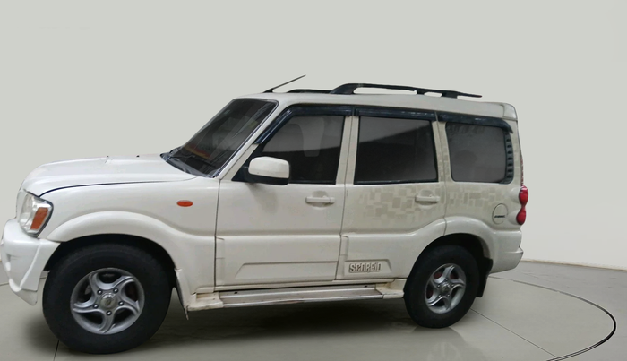 2011 Mahindra Scorpio SLE BS-III, Diesel, Manual, 1,80,110 km, exterior
