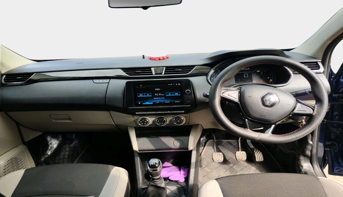 2020 Renault TRIBER RXT, Petrol, Manual, 59,777 km, interior