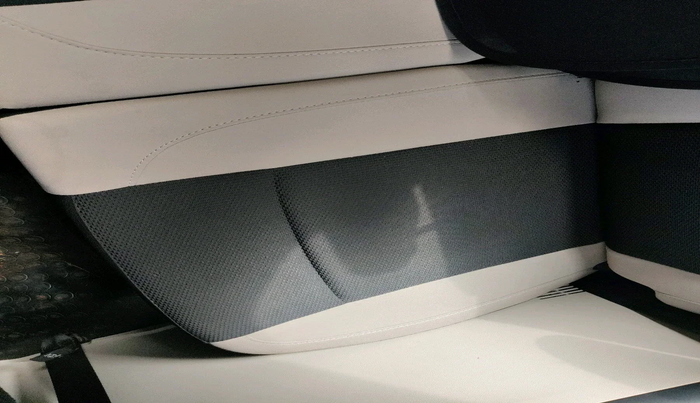 2020 Renault TRIBER RXT, Petrol, Manual, 59,777 km, interior