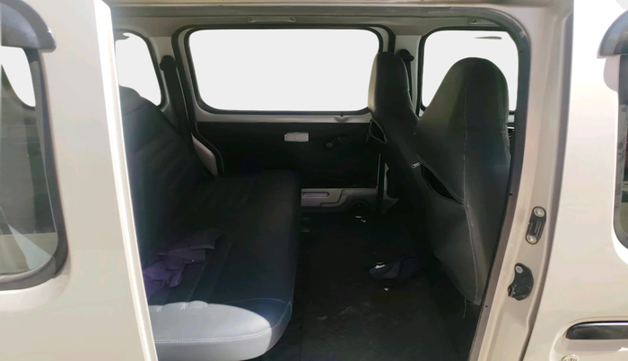 2023 Maruti Eeco 5 STR AC, Petrol, Manual, 39,984 km, interior