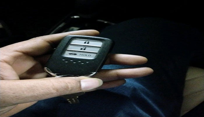 2023 Honda Amaze 1.2L I-VTEC VX CVT, Petrol, Automatic, 24,343 km, interior