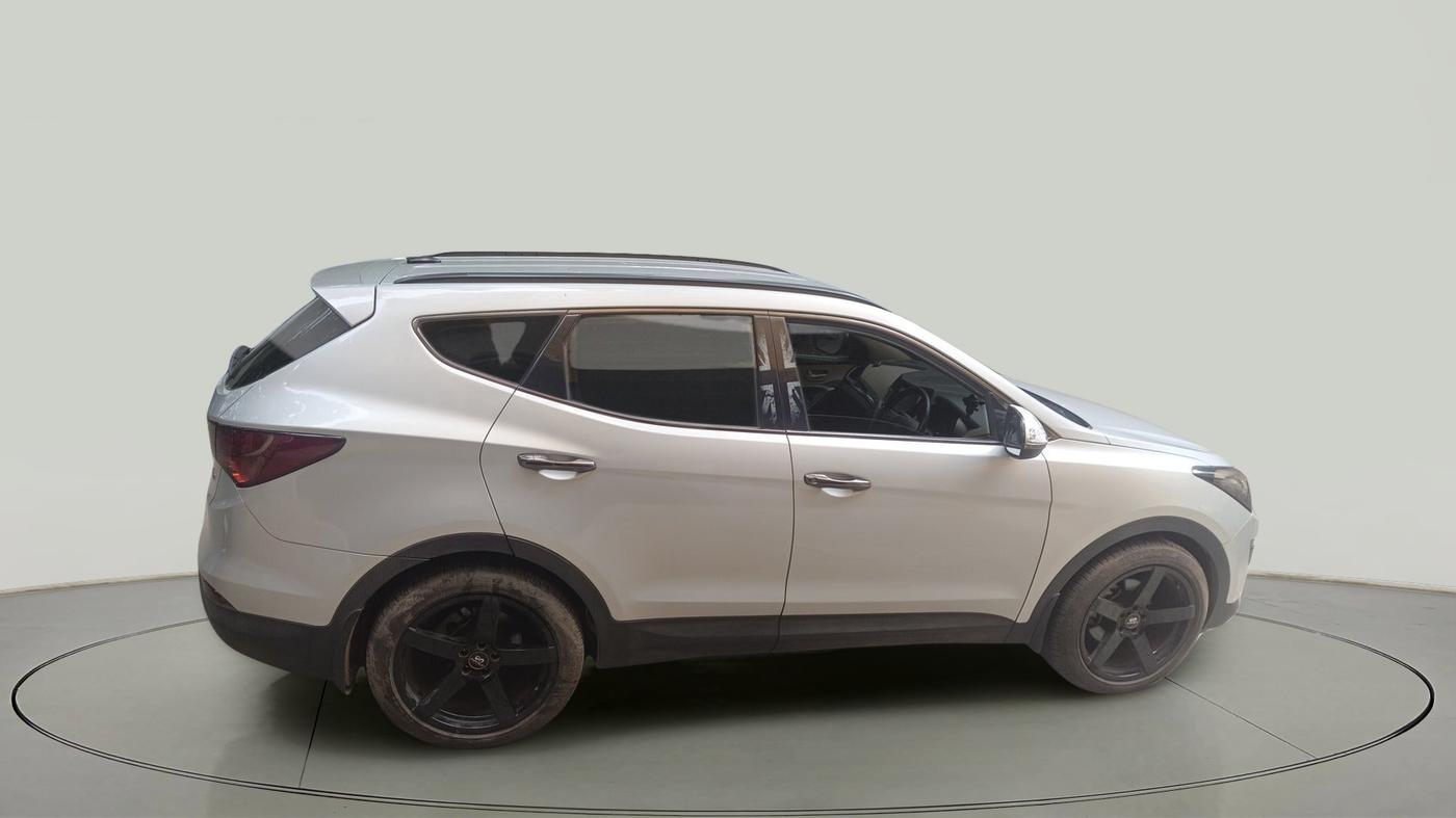 2015 Hyundai Santa Fe 2 WD AT, Diesel, Automatic, 74,768 km, exterior