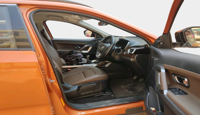 2019 Tata Harrier XZ 2.0L, Diesel, Manual, 71,993 km, interior