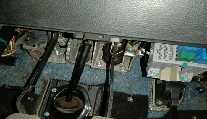 2017 Tata Hexa XT 4X2 6 STR, Diesel, Manual, 1,41,876 km, interior