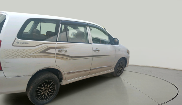 2015 Toyota Innova 2.5 GX 8 STR, Diesel, Manual, 1,54,826 km, exterior
