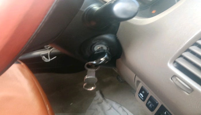 2015 Toyota Innova 2.5 GX 8 STR, Diesel, Manual, 1,54,826 km, interior