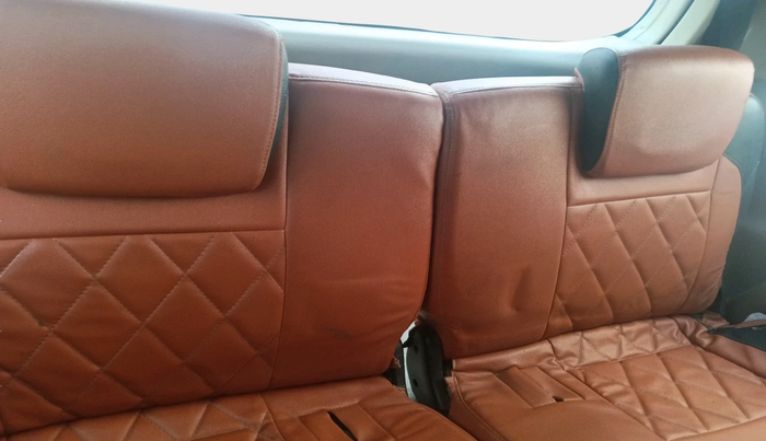 2015 Toyota Innova 2.5 GX 8 STR, Diesel, Manual, 1,54,826 km, interior