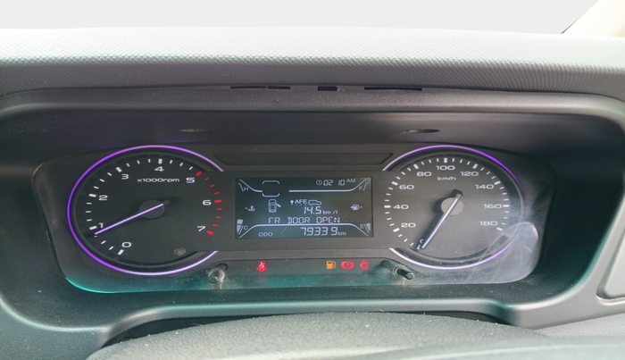 2018 Mahindra MARAZZO M2 7STR, Diesel, Manual, 79,339 km, interior