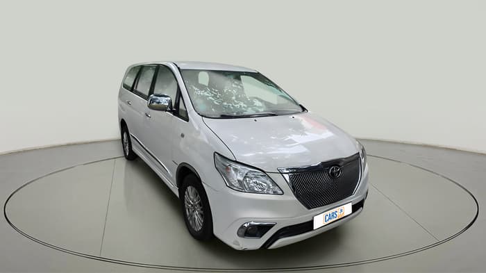 2014 Toyota Innova 2.5 GX 8 STR, Diesel, Manual, 80,680 km, exterior